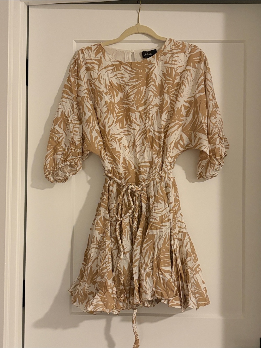 NWT Aakaa Cream & Beige Leaf-Print Tie-Waist Mini Dress